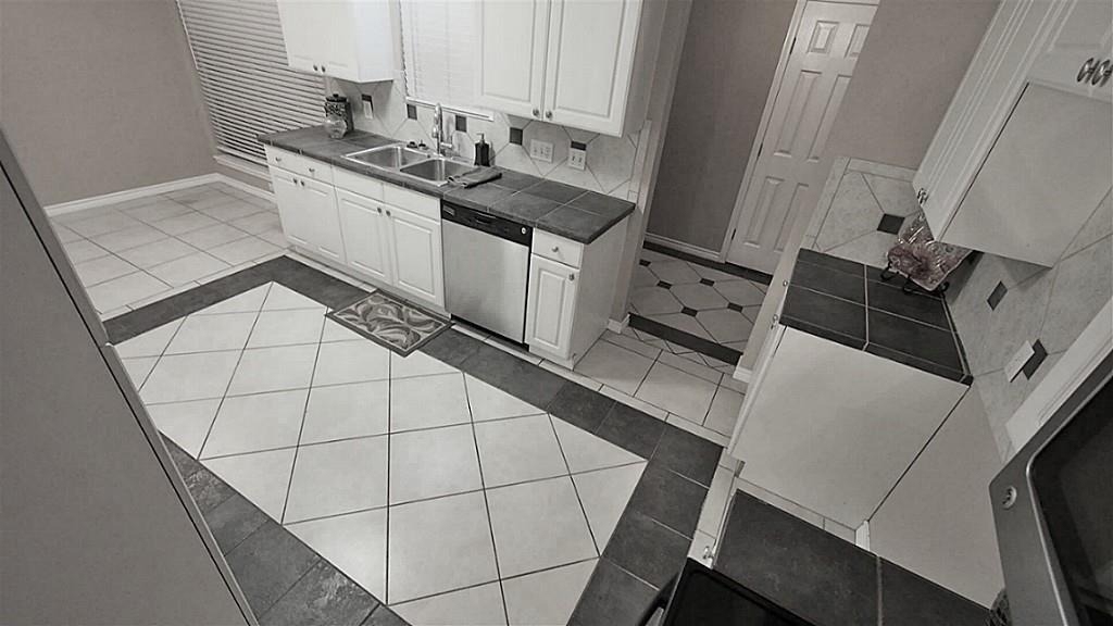 310 Gentilly Drive - Photo 3