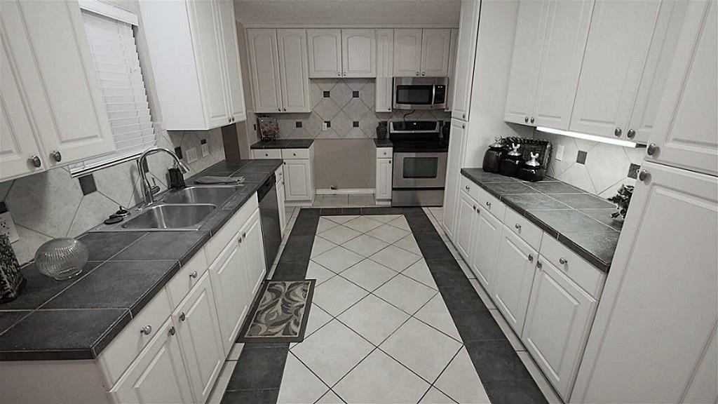 310 Gentilly Drive - Photo 2