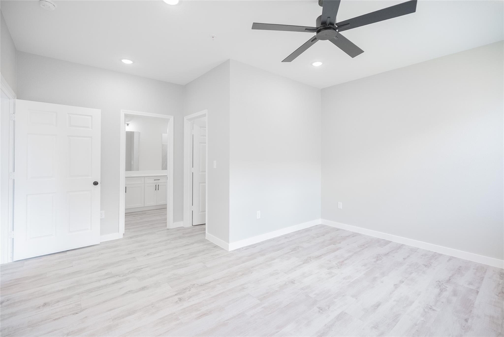2101 Reinke Road - Photo 14
