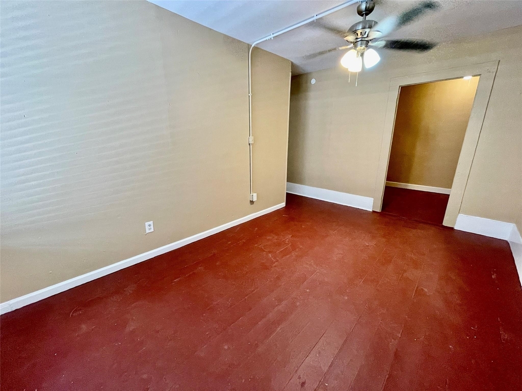 1814 Avenue M 1/2 - Photo 4