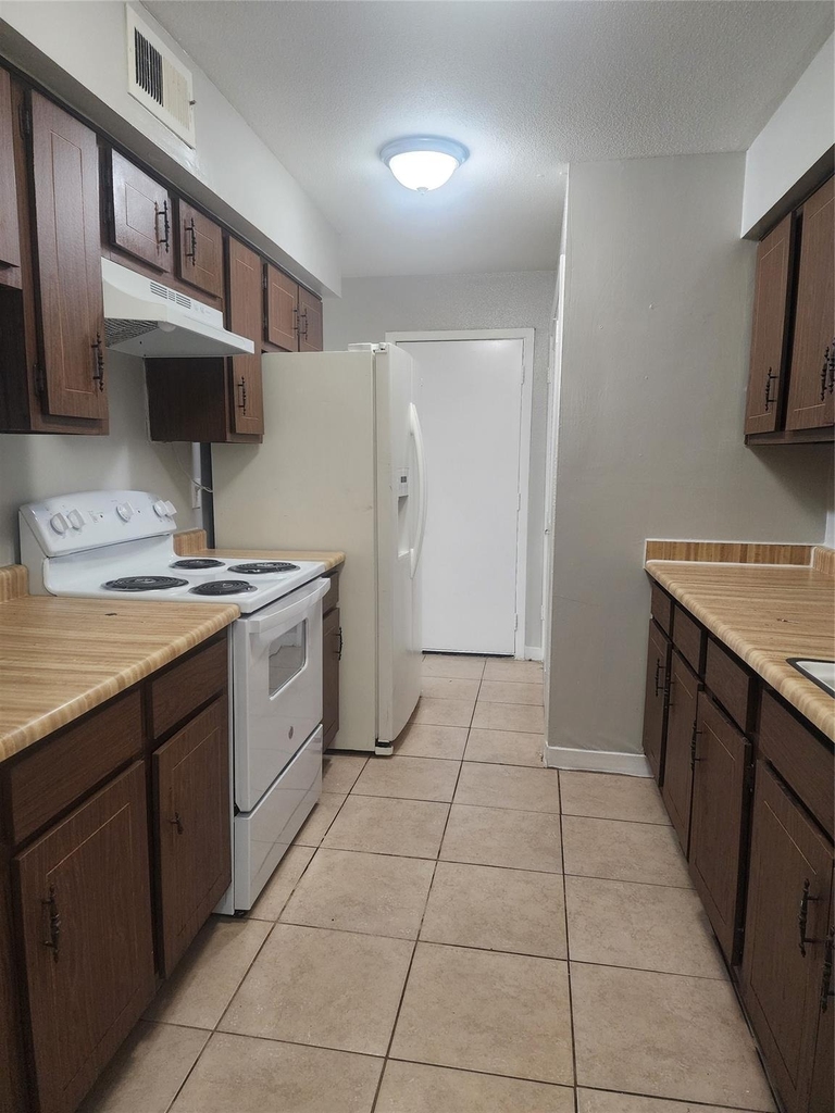 4034 Belle Park Drive - Photo 5
