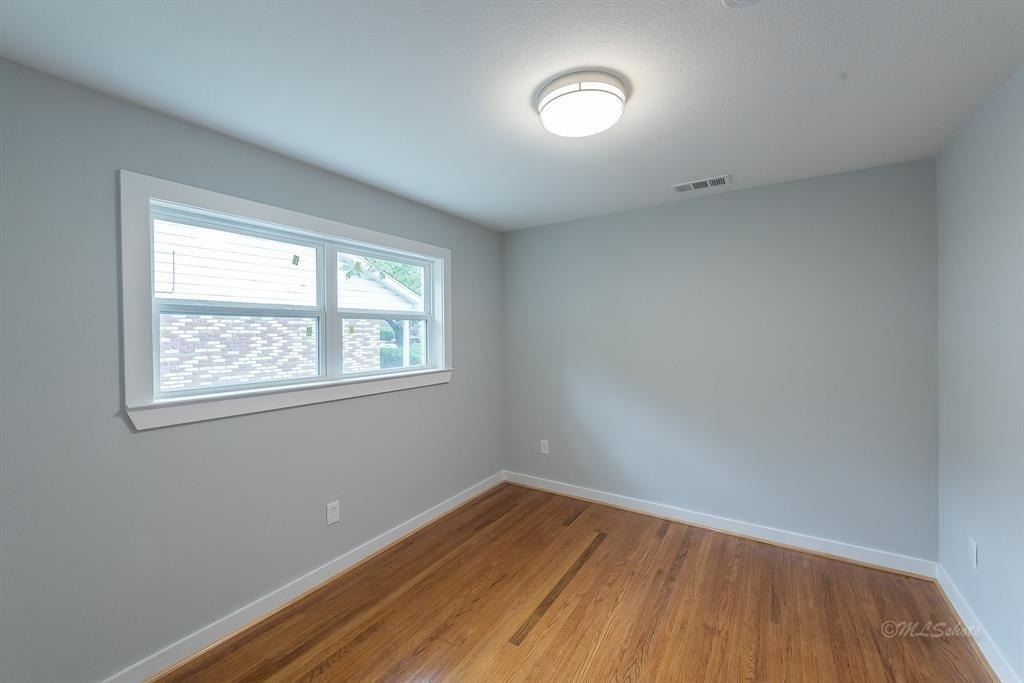 10058 Larston Street - Photo 16