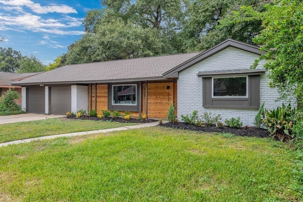 10058 Larston Street - Photo 1