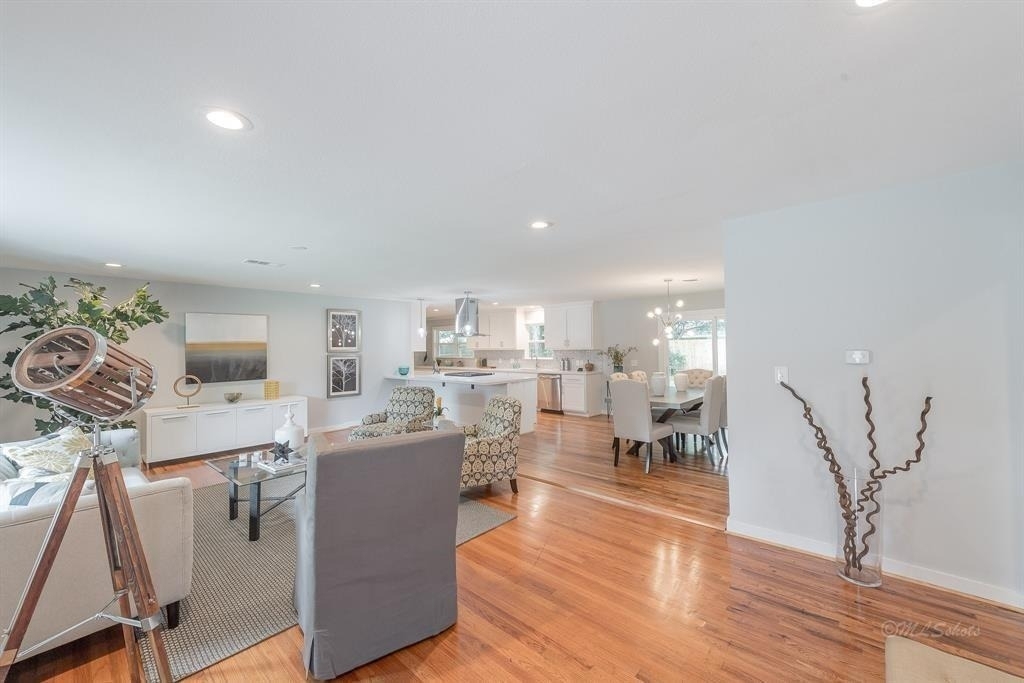 10058 Larston Street - Photo 3