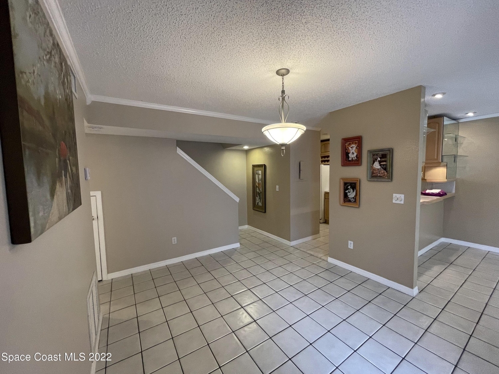 1425 Malibu Circle Ne - Photo 12