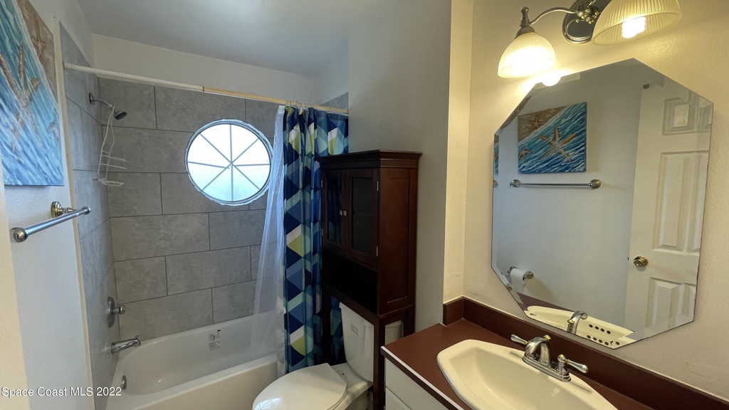 1425 Malibu Circle Ne - Photo 31
