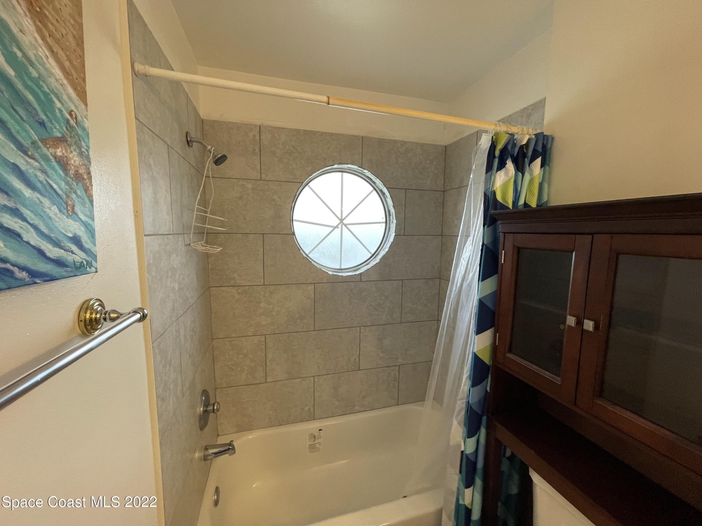 1425 Malibu Circle Ne - Photo 34