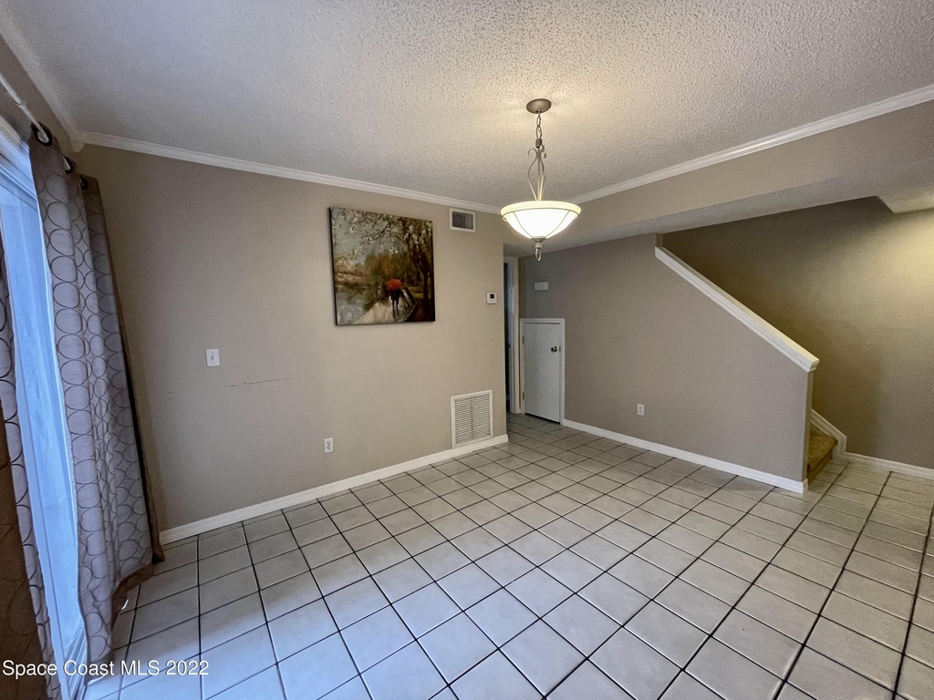 1425 Malibu Circle Ne - Photo 7
