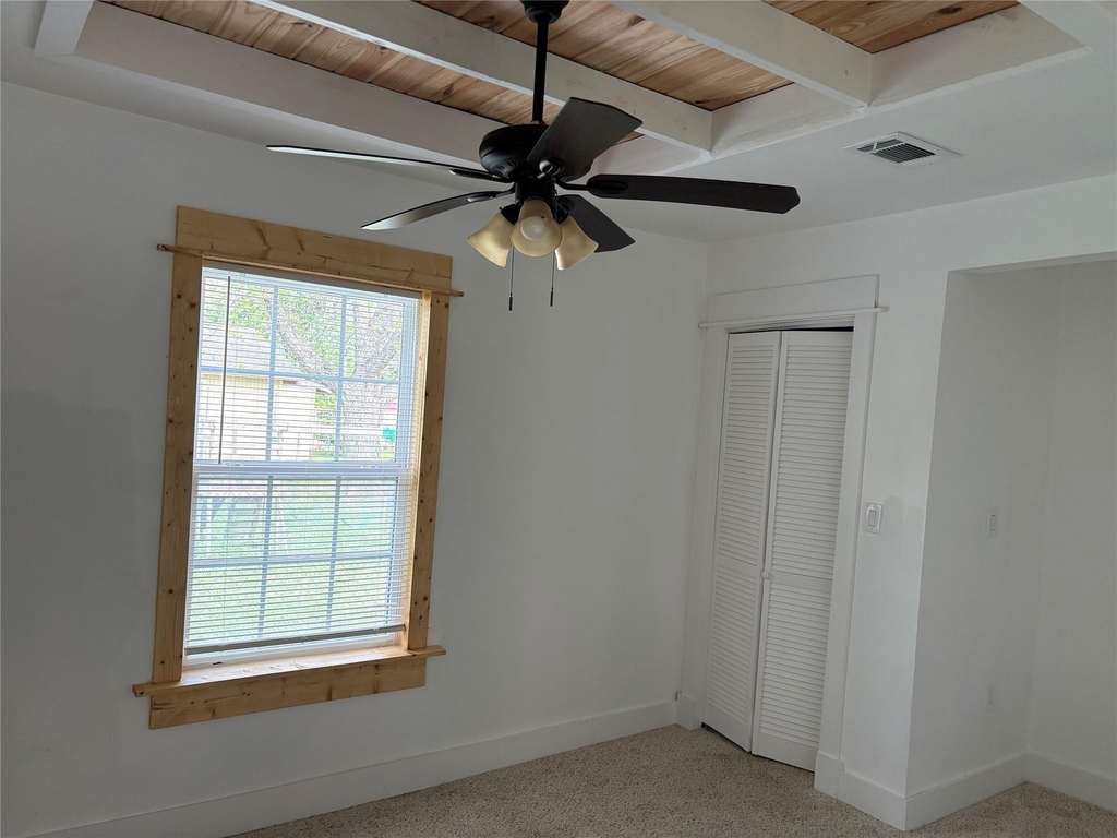 9210 E Avenue O - Photo 4