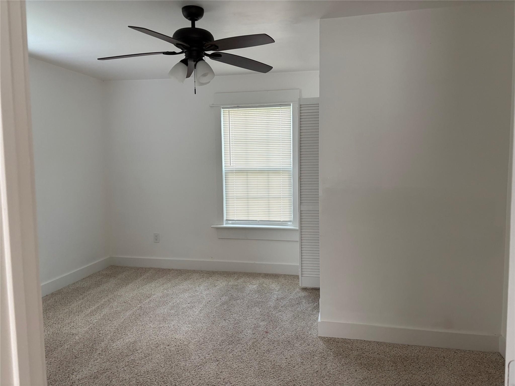 9210 E Avenue O - Photo 8