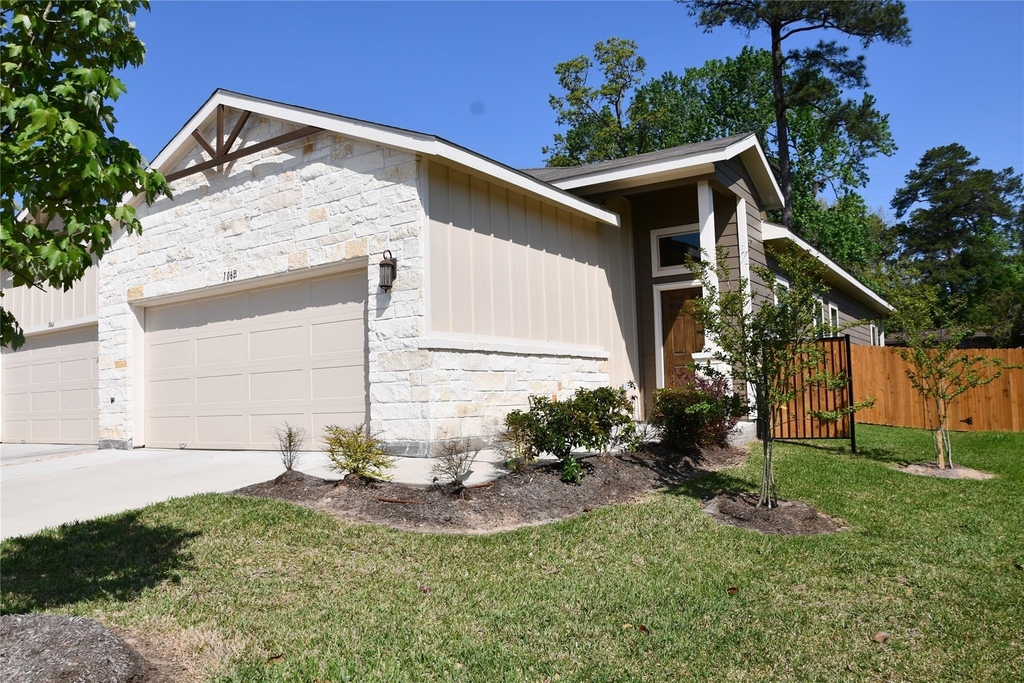 106 Wickersham - Photo 0
