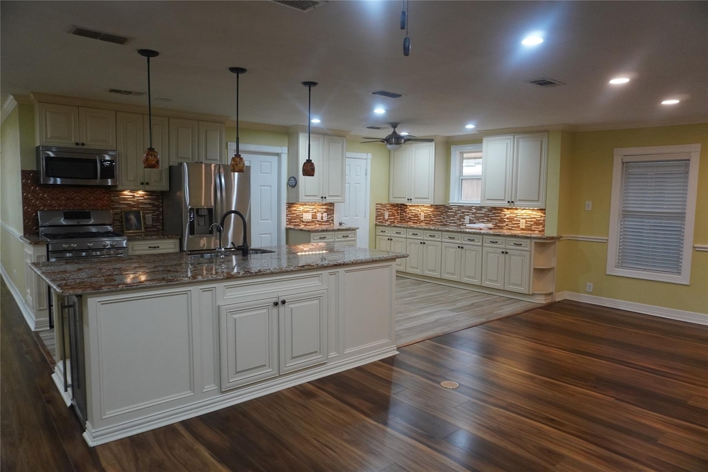 7506 Dearborn Street - Photo 2
