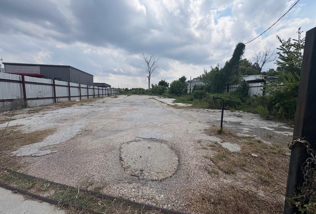 1904 Little York Road - Photo 2