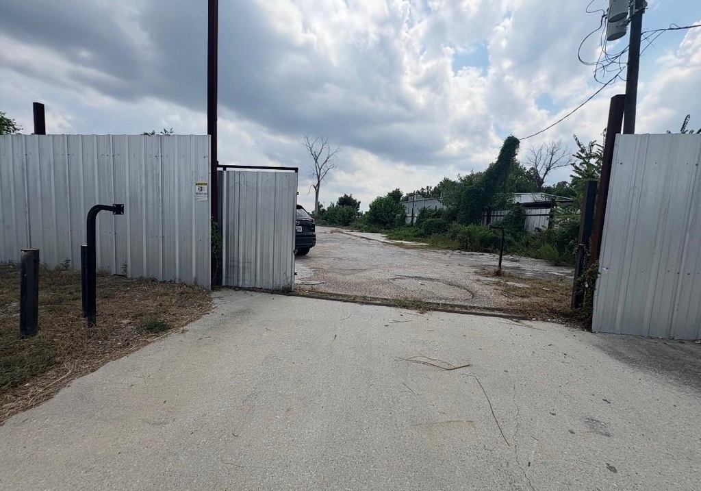 1904 Little York Road - Photo 0