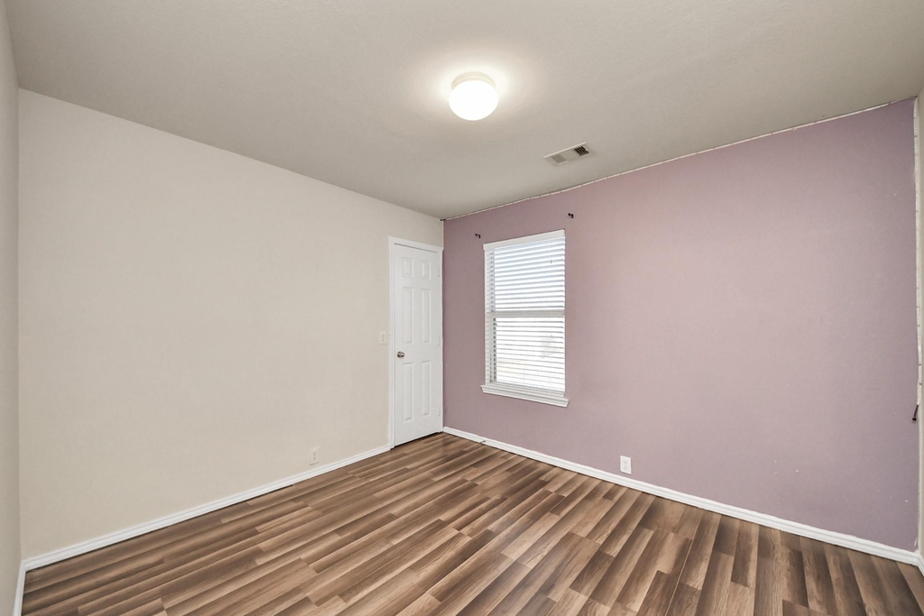 2038 Eddlewood Court - Photo 17