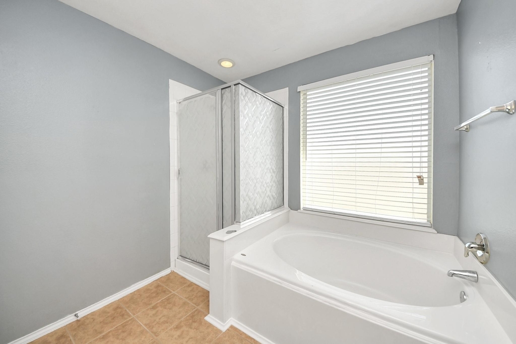 2038 Eddlewood Court - Photo 16