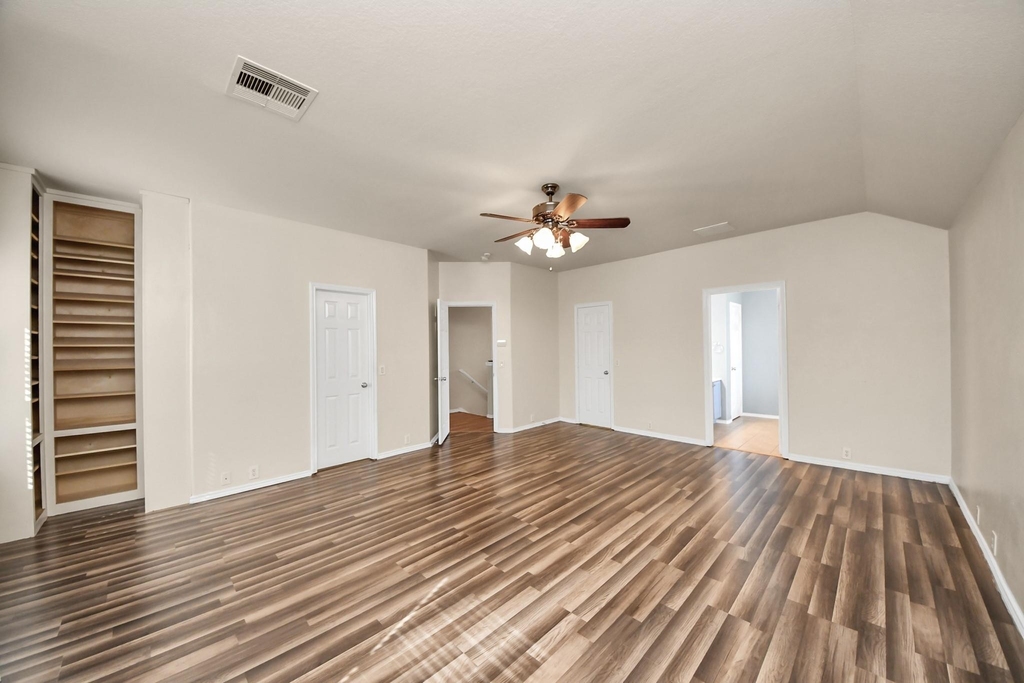 2038 Eddlewood Court - Photo 14