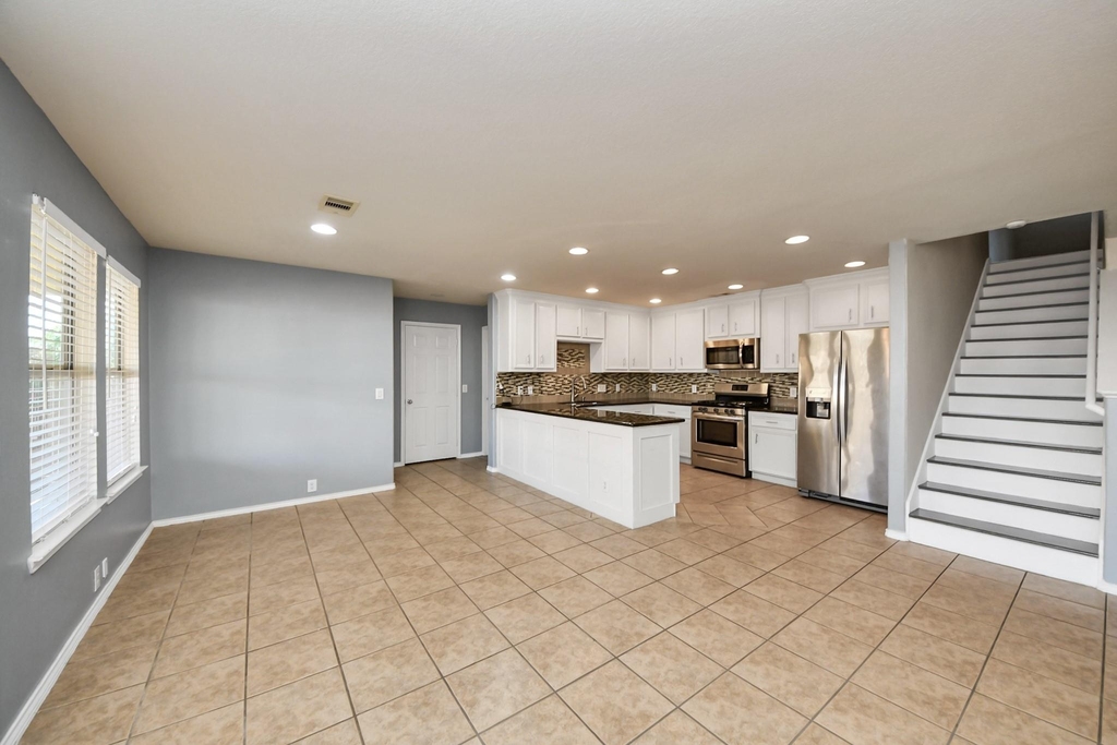 2038 Eddlewood Court - Photo 5
