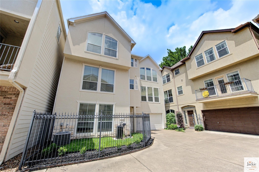 1322 Cohn Street - Photo 1