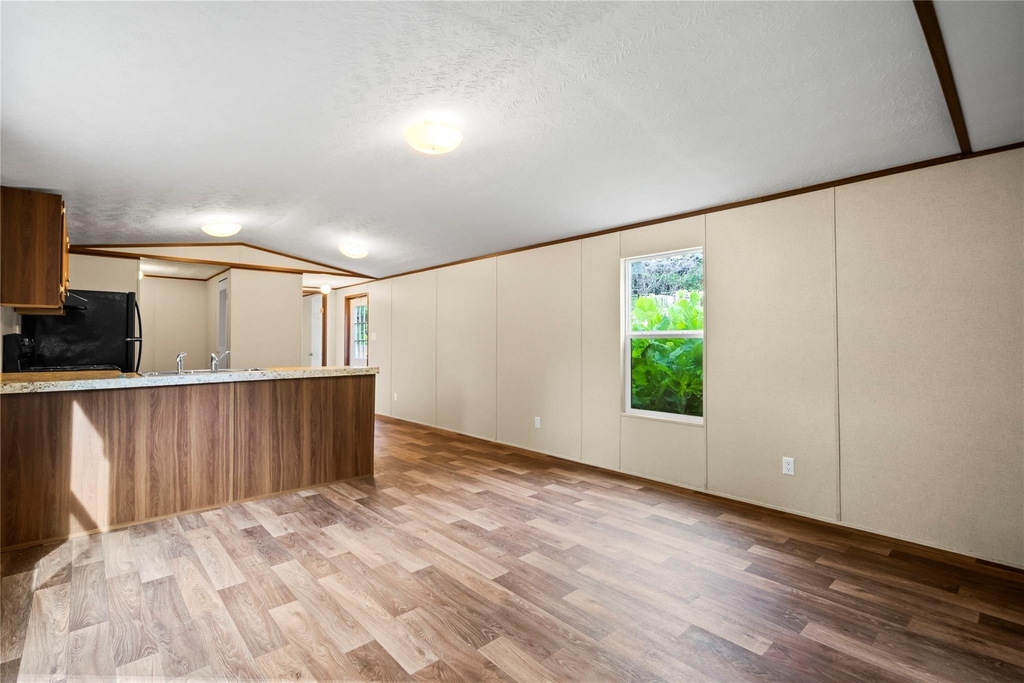 202 S Trice Street - Photo 4