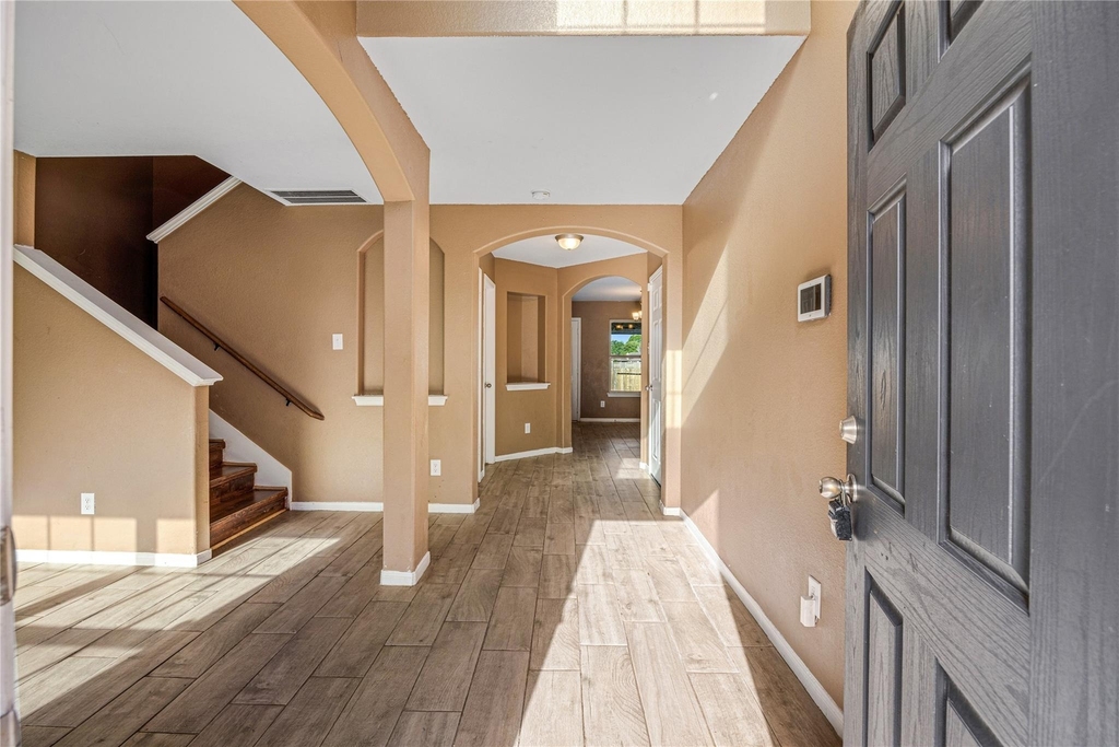 12747 Highmanor Drive - Photo 2
