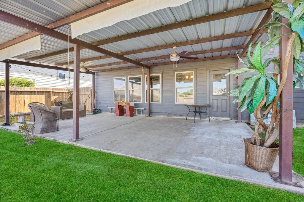 12747 Highmanor Drive - Photo 15