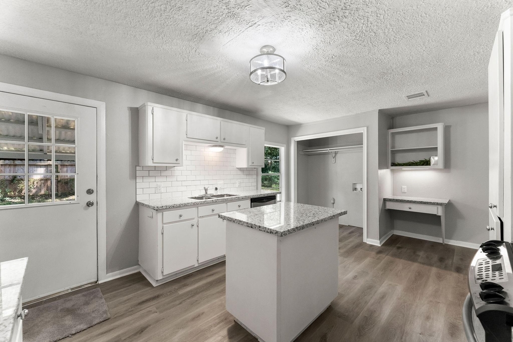 601 Dogwood Trail - Photo 12