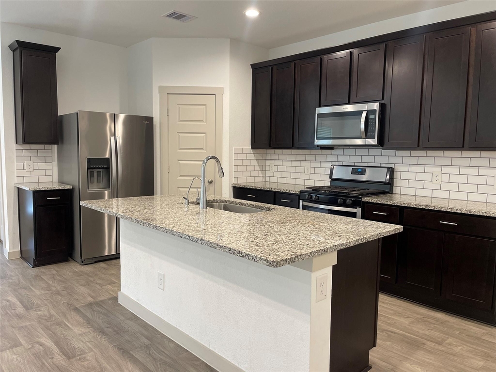 8107 Sugar Cane Lane - Photo 4