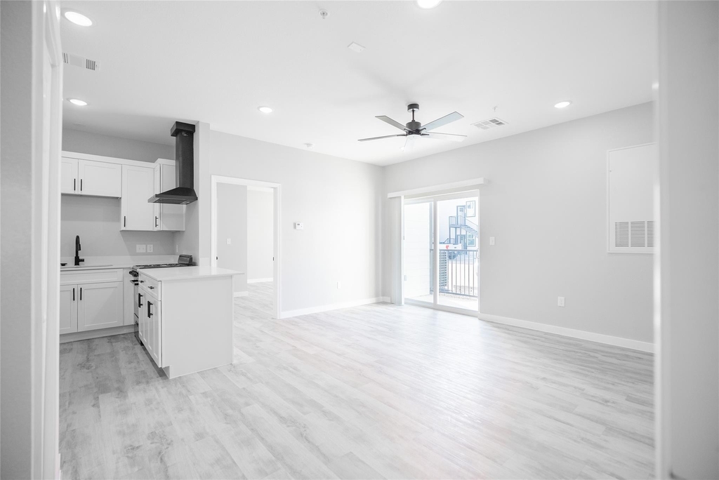 2101 Reinke Road - Photo 0