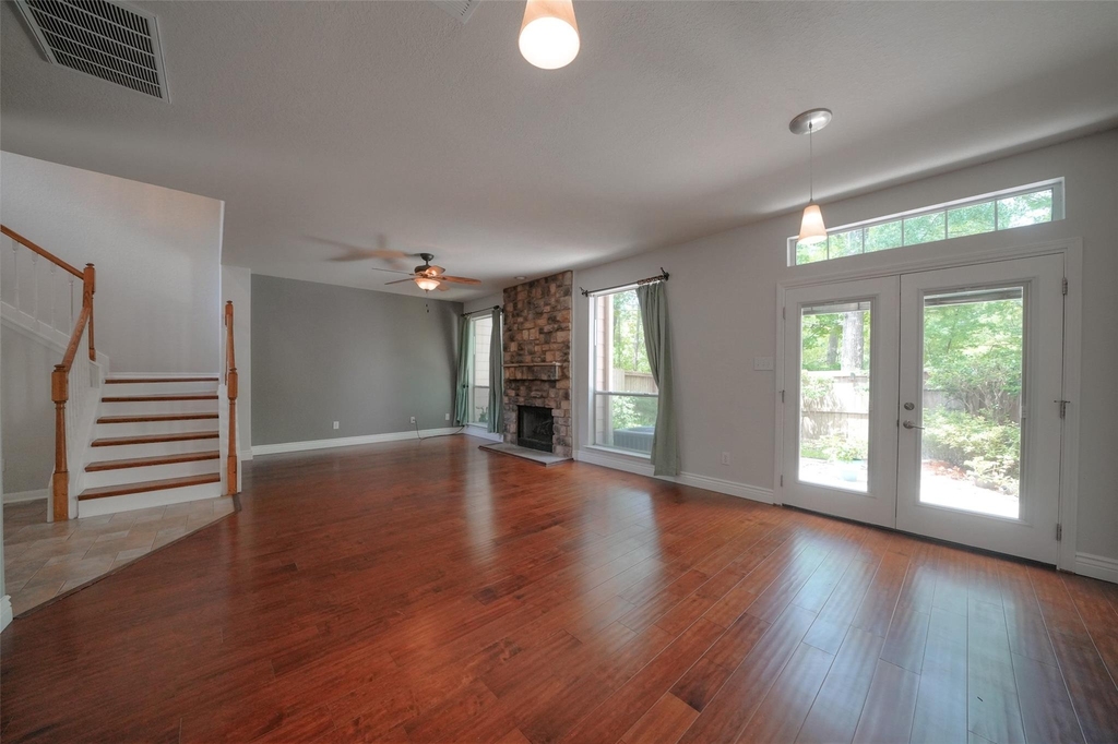 23 Endor Forest Place - Photo 5