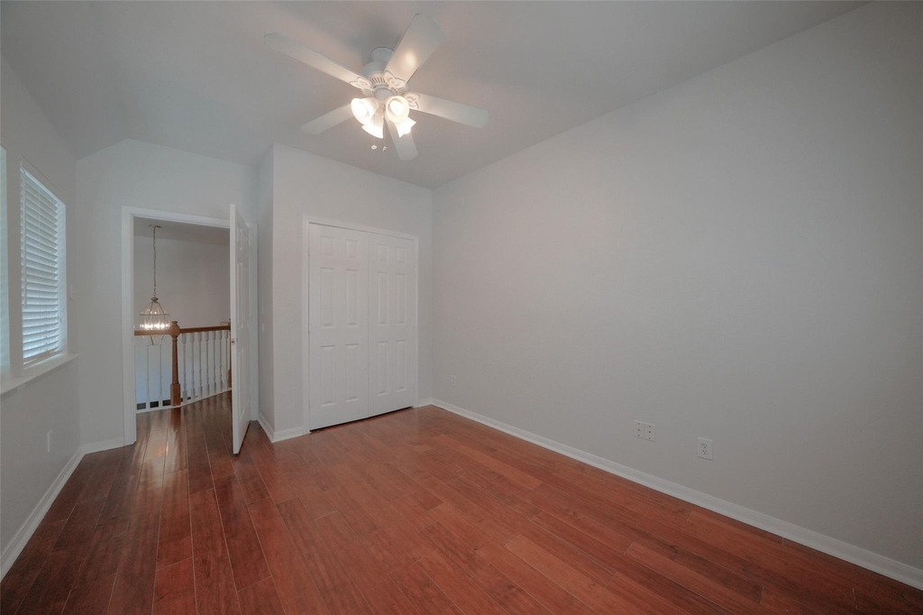 23 Endor Forest Place - Photo 11