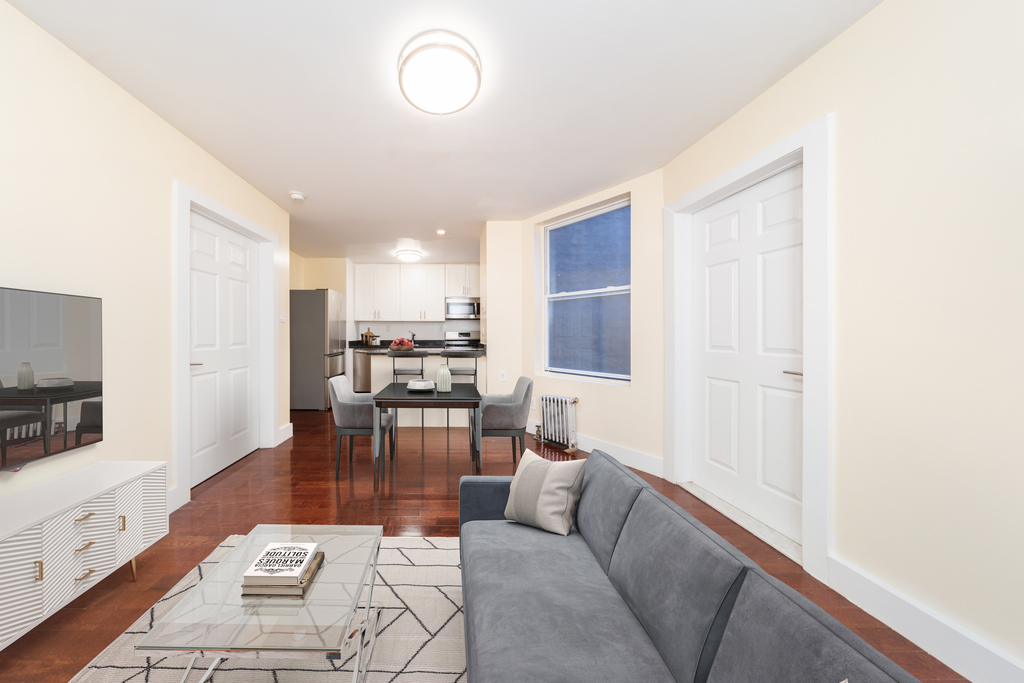 1050 Lafayette Avenue - Photo 0
