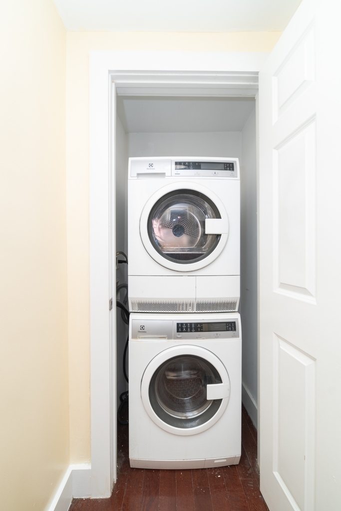 1050 Lafayette Avenue - Photo 7