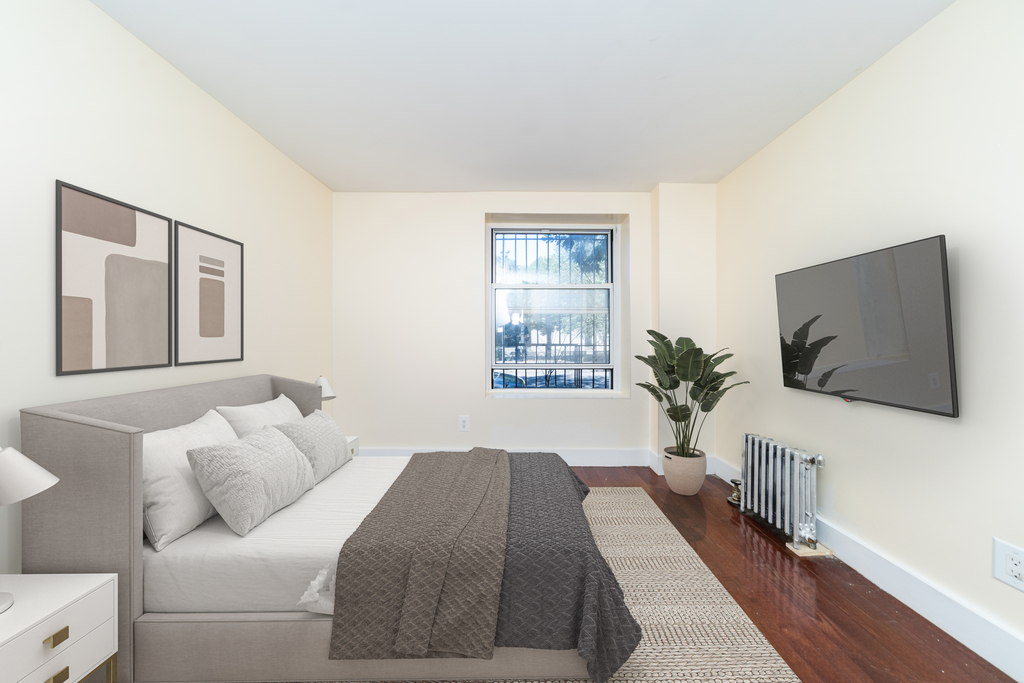 1050 Lafayette Avenue - Photo 5