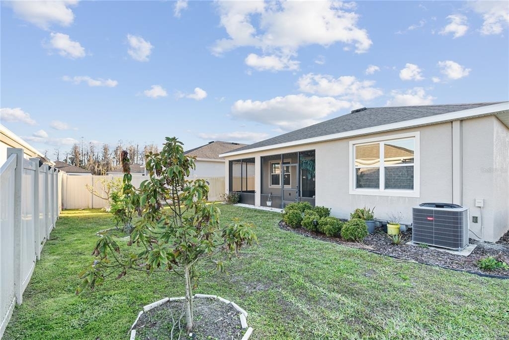 1092 Pipestone Place - Photo 16