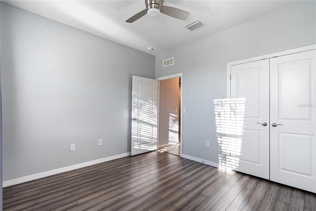1092 Pipestone Place - Photo 3