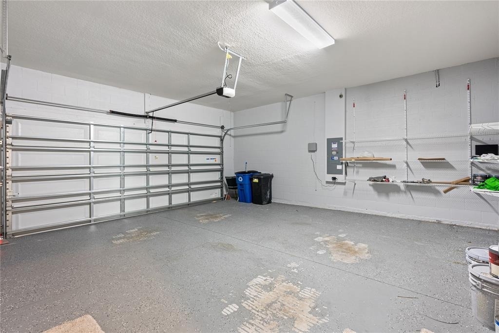 1092 Pipestone Place - Photo 13