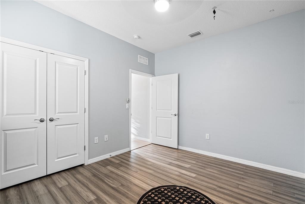1092 Pipestone Place - Photo 6
