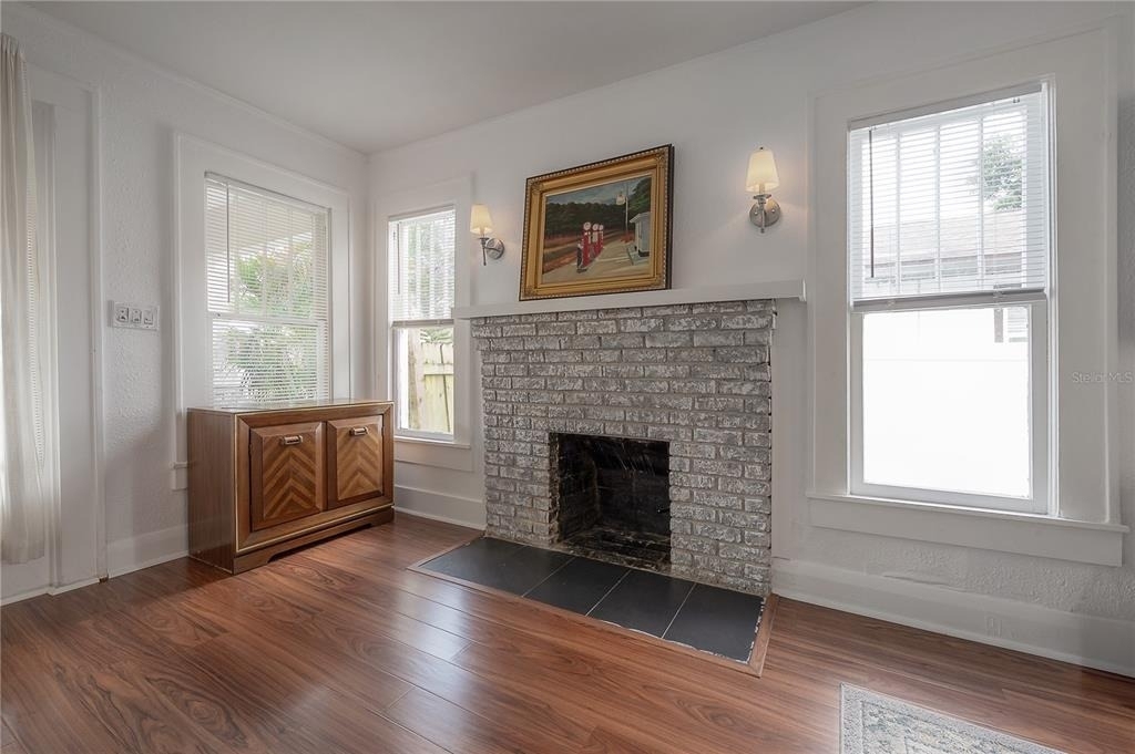 207 W Hiawatha Street - Photo 6
