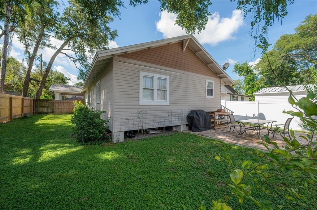 207 W Hiawatha Street - Photo 17