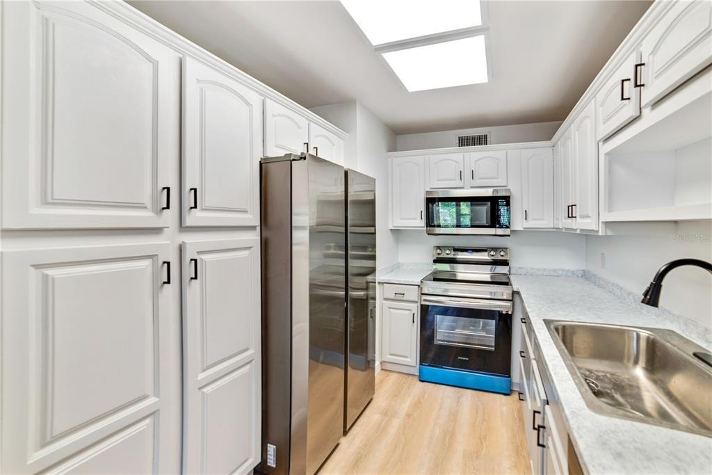 4413 W Rogers Avenue - Photo 8