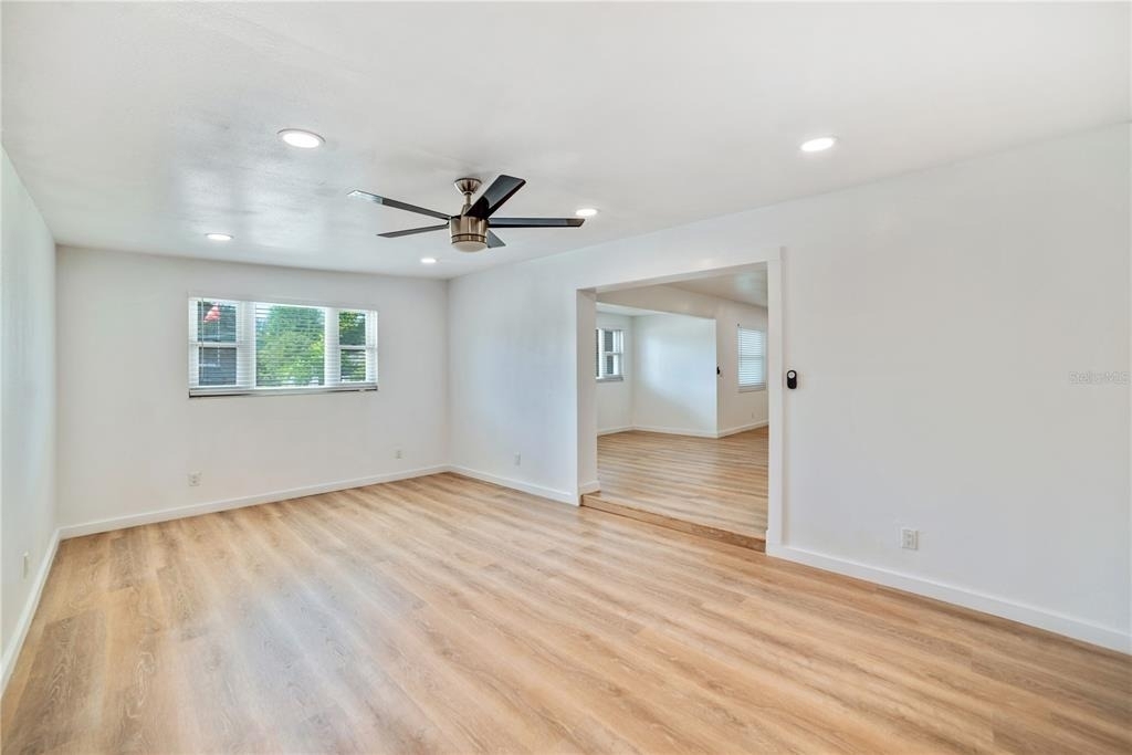 4413 W Rogers Avenue - Photo 11