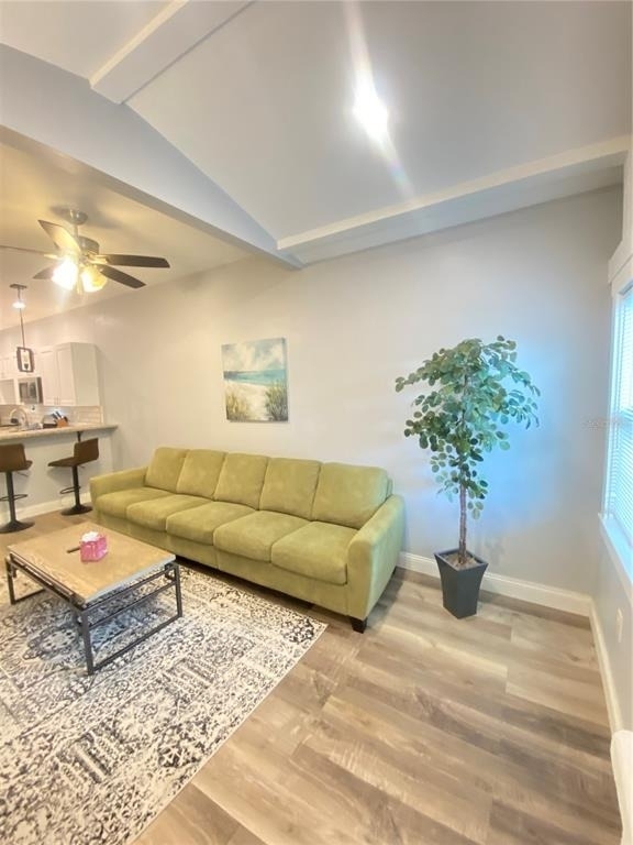 808 Grove Street N - Photo 3