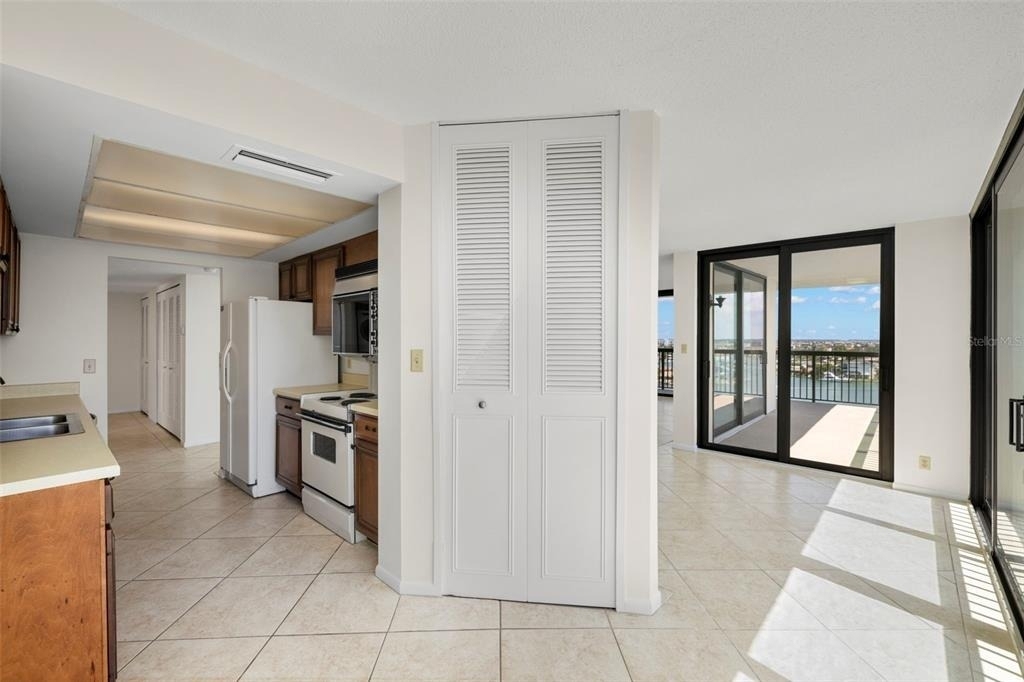 9425 Blind Pass Road - Photo 22