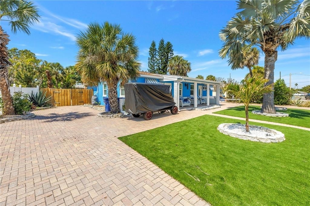 6892 Gulf Winds Drive - Photo 24