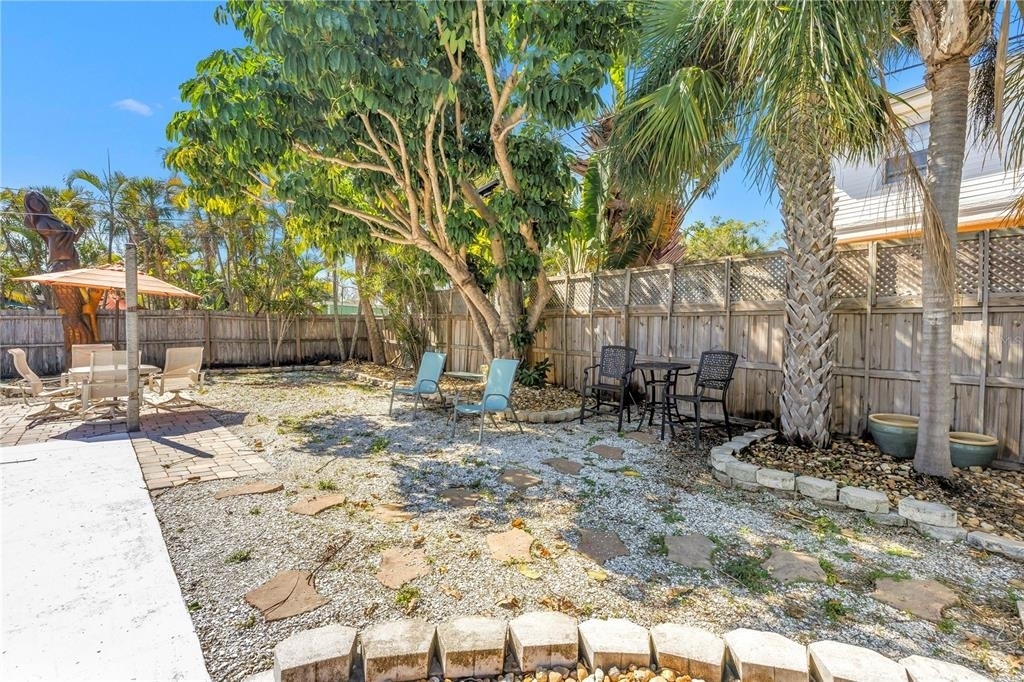 6892 Gulf Winds Drive - Photo 34