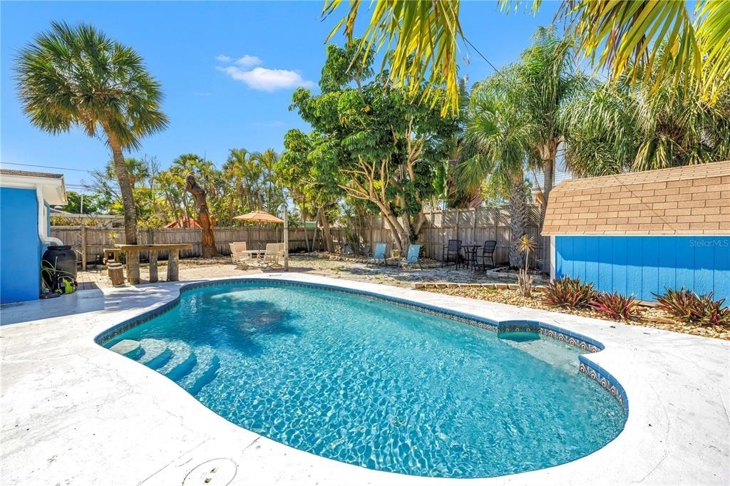 6892 Gulf Winds Drive - Photo 29