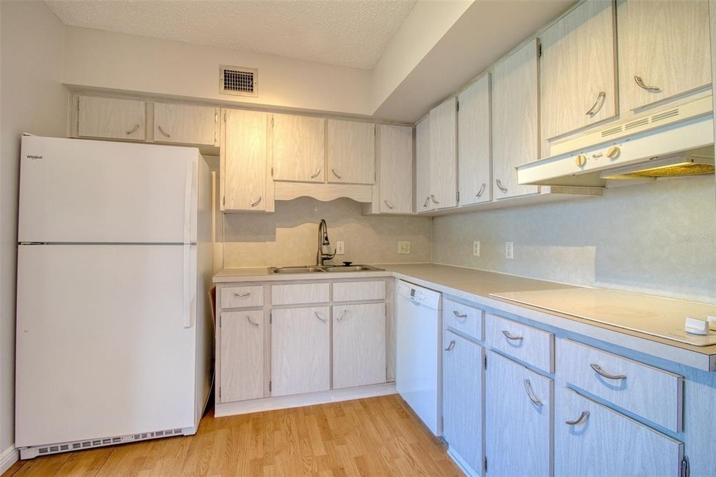 2450 Canadian Way - Photo 16