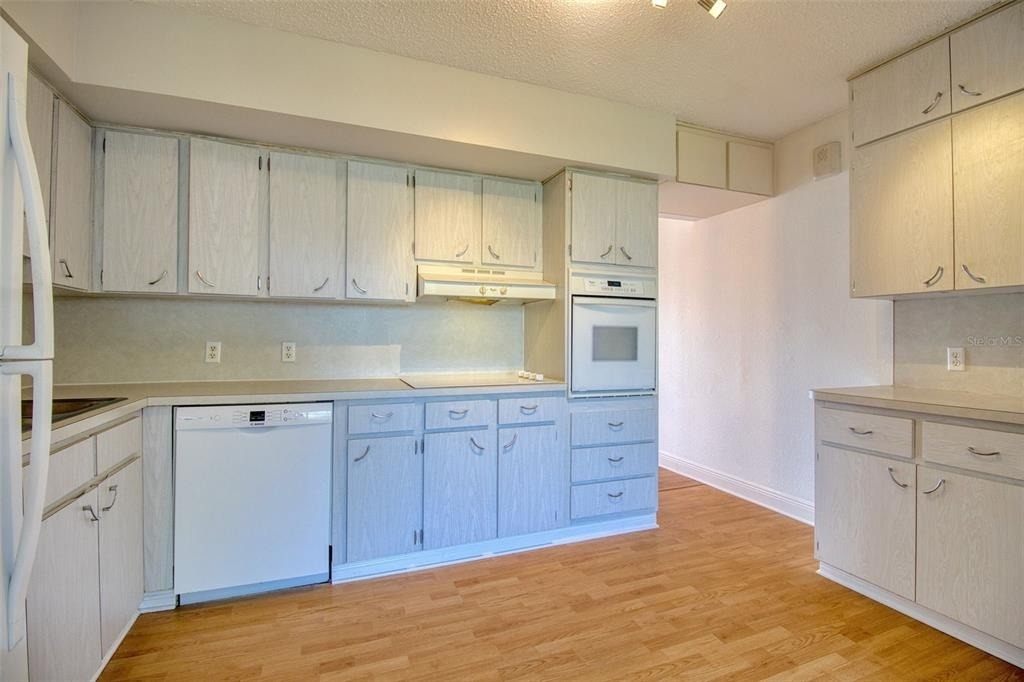 2450 Canadian Way - Photo 18