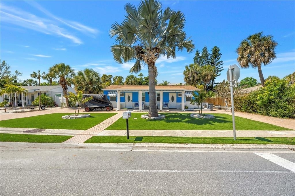 6892 Gulf Winds Drive - Photo 4